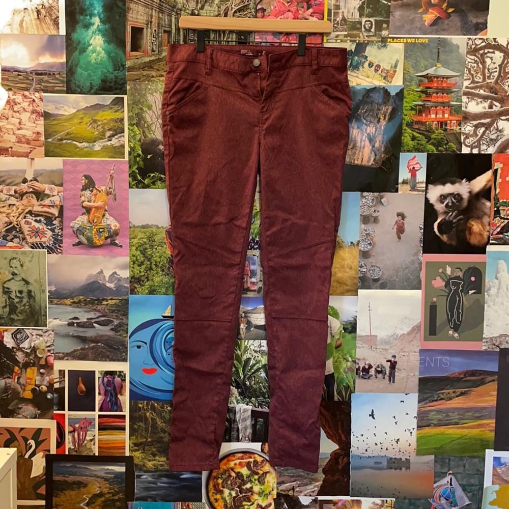 Prana maroon hiking, climbing pants